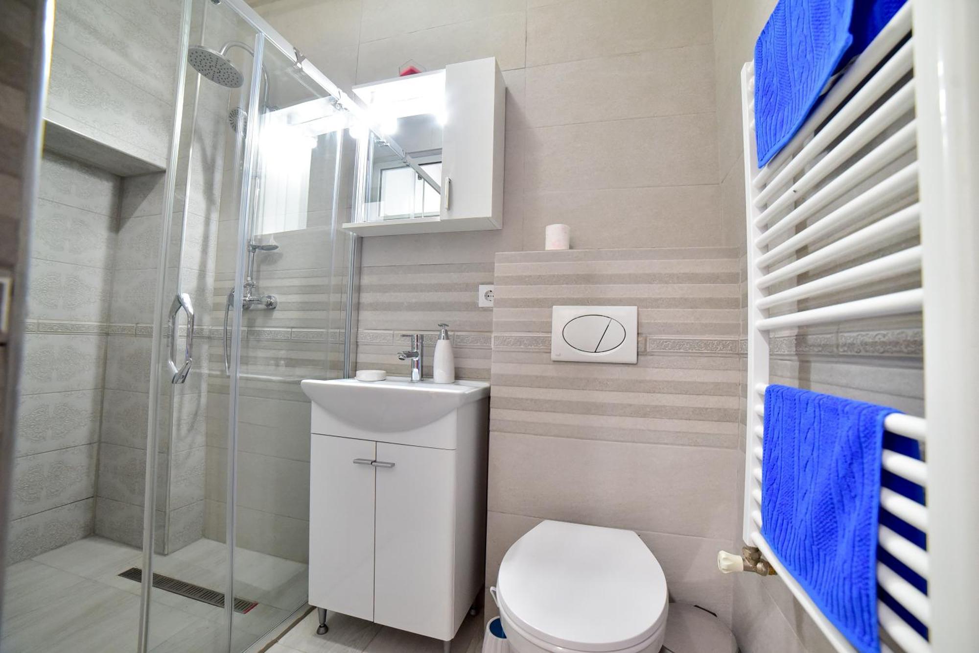 דירות סיביו White House & Jacuzzi מראה חיצוני תמונה